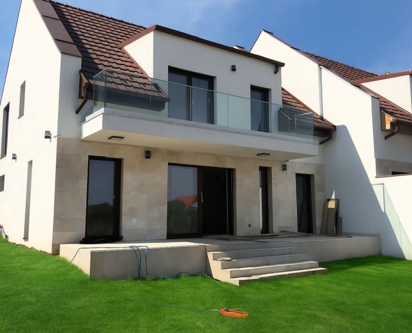 Ikerhaz_Balatonfured_1