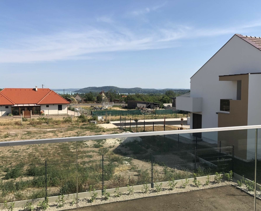 Ikerhaz_Balatonfured_21