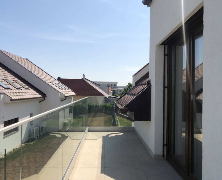 Ikerhaz_Balatonfured_6